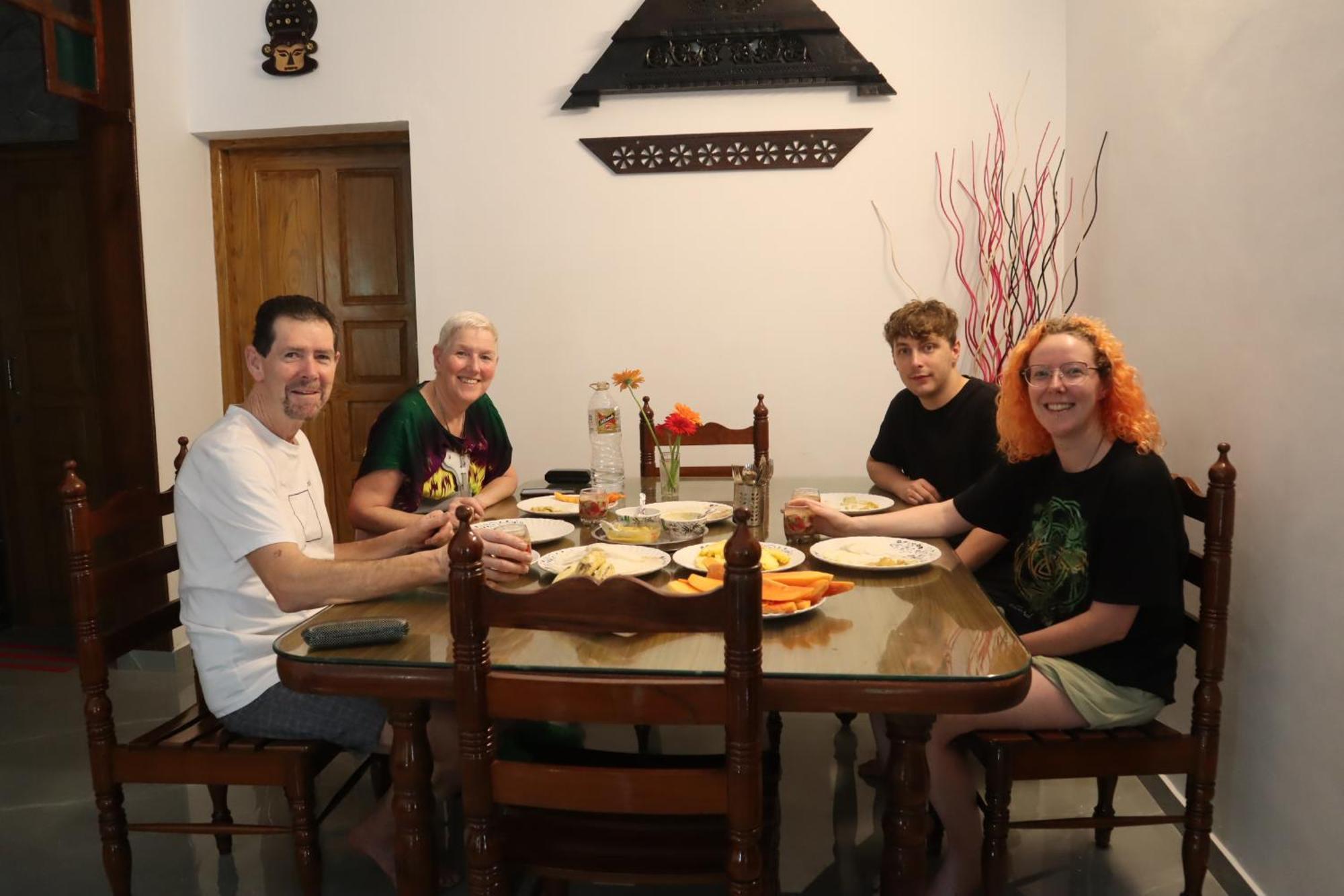 Guestland Homestay Коччи Экстерьер фото